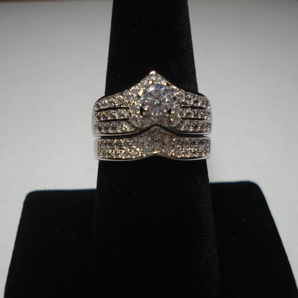 "Elizabeth" SOLD** - Picture 2 of 5